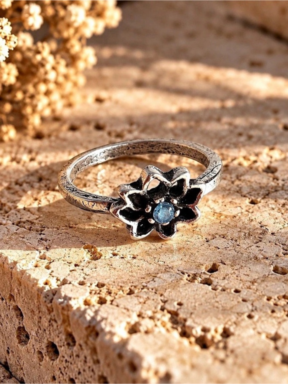 Silver & Black tone Flower Ring